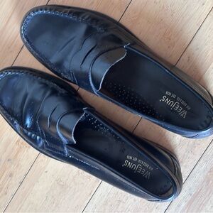 Bass Weejun’s Penny loafers